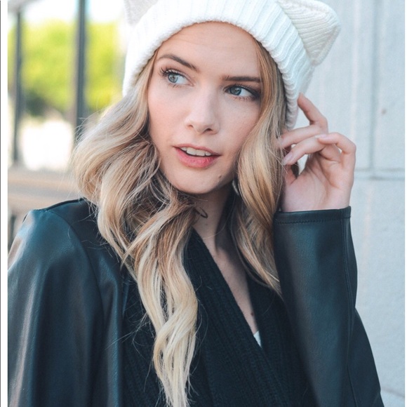 Animal ear crochet head OS - Picture 5 of 5